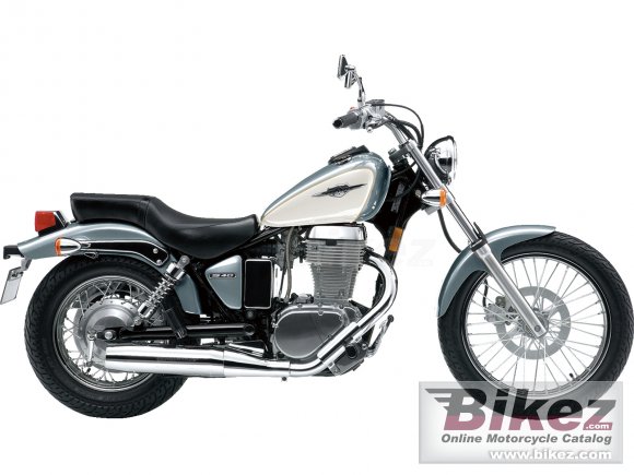 2011 Suzuki Boulevard S40 photo